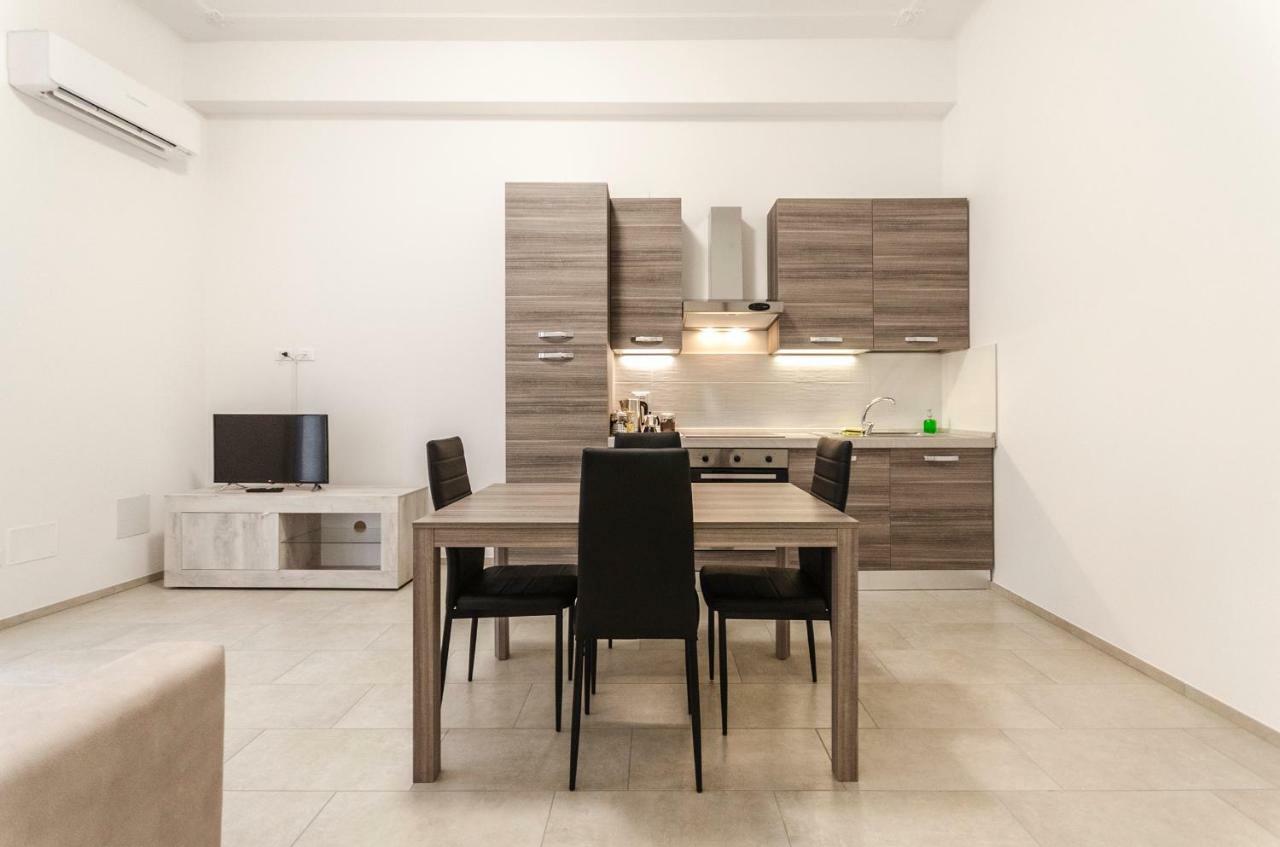 S.Felice Apartments Bologna Exteriör bild